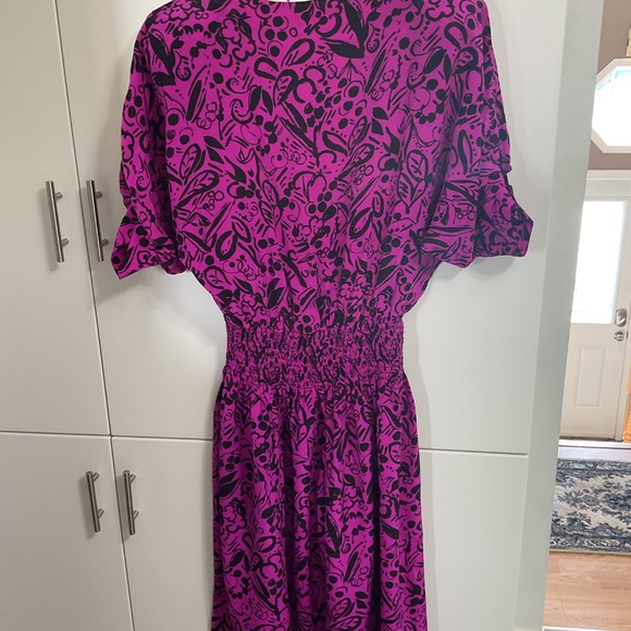 VTG Maggy London by Jeannene Booher Dress size 6 Purple with Black Floral Leaves - Picture 6 of 8